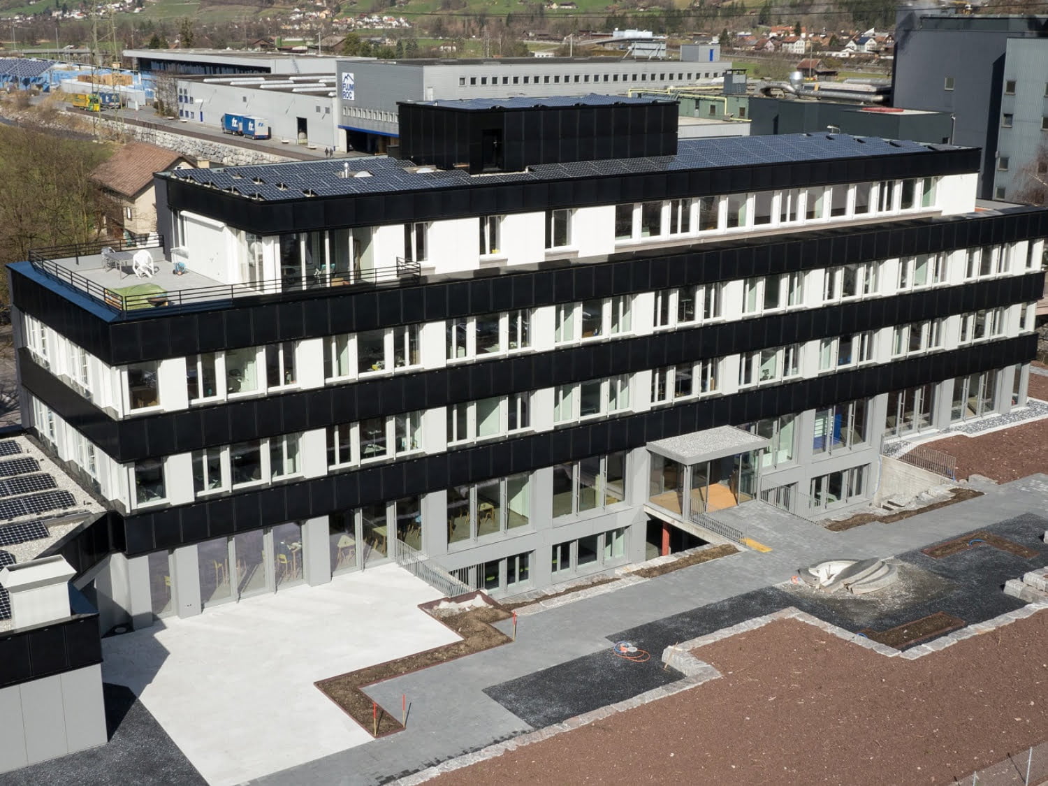 http://bipv.co.il/wp-content/uploads/2023/06/app_Mezzanine_1500.jpg Viridén+Partner.