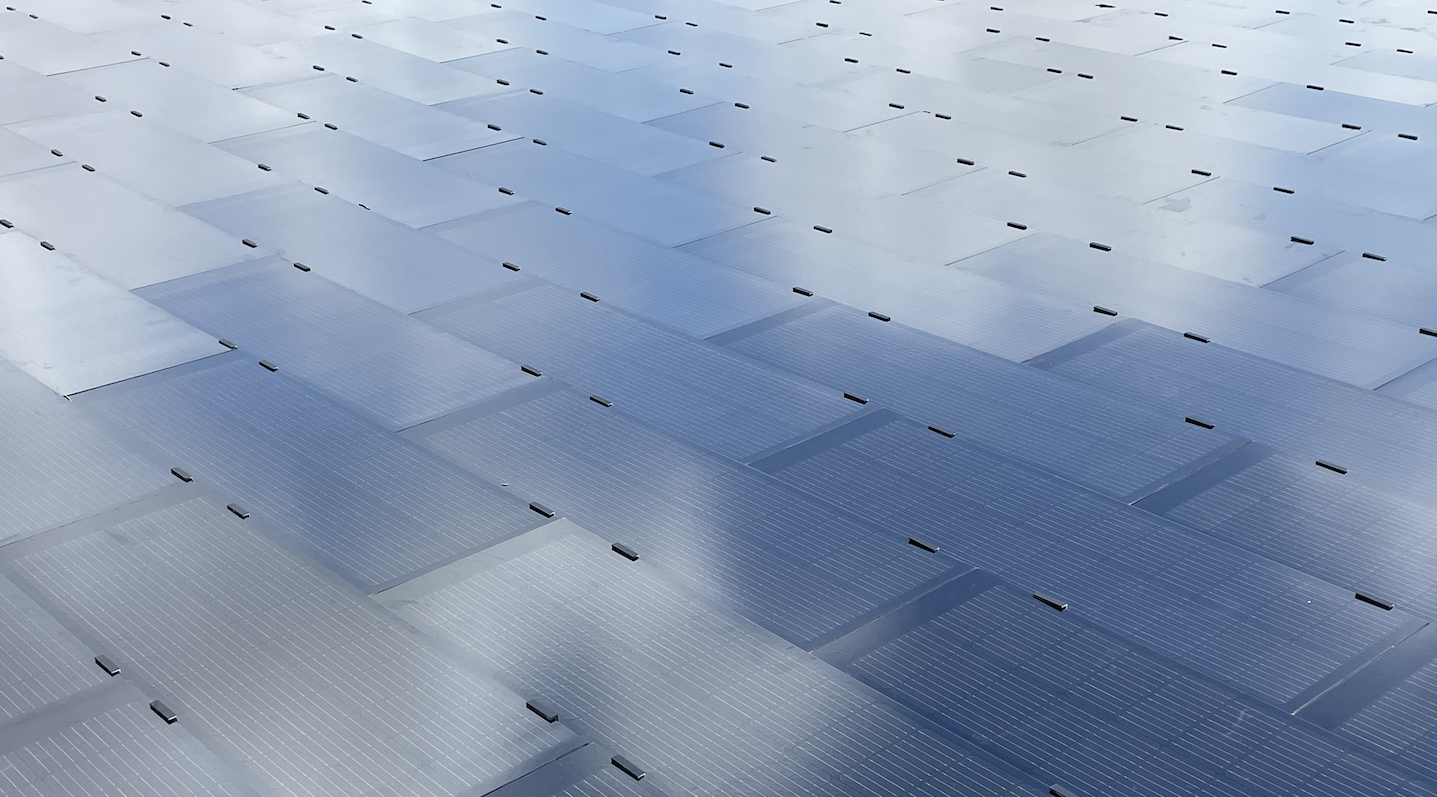 צילום תקריב רעף סולארי 120x40ס״מ